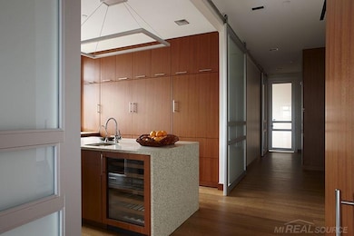 34977 Woodward Ave unit 450, Birmingham, MI 48009 - photo 3