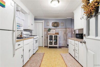 464 W 3rd St S, Fulton, NY 13069 - photo 4