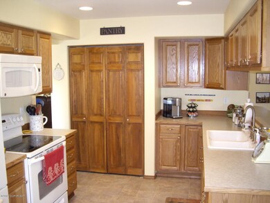 6 Kitchen