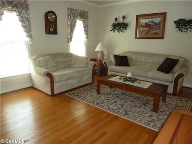 Living Room - Beautiful hardwood floors!
