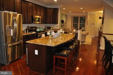 7226 Dorchester Woods Ln, Hanover, MD 21076 - photo 2
