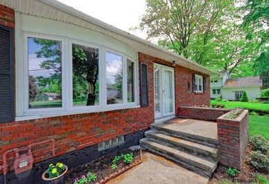 37 Memory Ln, Schenectady, NY 12306 - photo 2