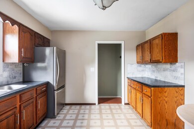 3319 N Milton St, Muncie, IN 47304 - photo 7