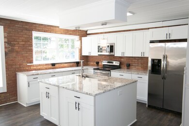 1020 W Downer Place, Aurora, IL 60506 - photo 7