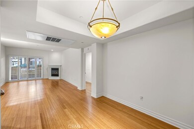 15206 Burbank Blvd unit 104, Sherman Oaks, CA 91411 - photo 6