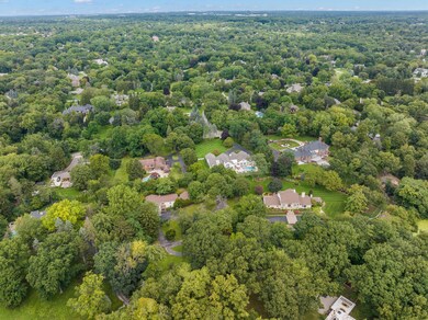 5050 Ponvalley Rd, Bloomfield Hills, MI 48302 - photo 3