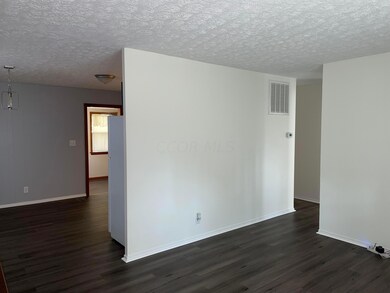 2743 Dolby Dr, Columbus, OH 43207 - photo 5