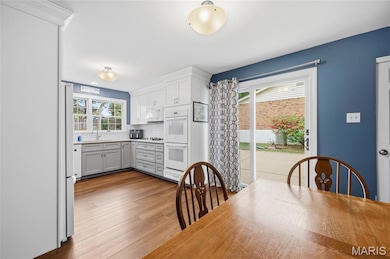 5462 Chatfield Dr, Saint Louis, MO 63129 - photo 6