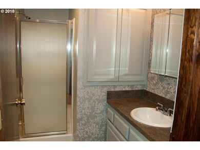Bathroom, Attached