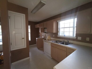 2459 Trailwood Dr, Cantonment, FL 32533 - photo 7