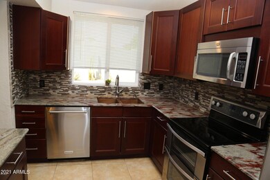 1214 E Kerry Ln, Phoenix, AZ 85024 - photo 4