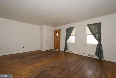 1327 Meridene Dr, Baltimore, MD 21239 - photo 3