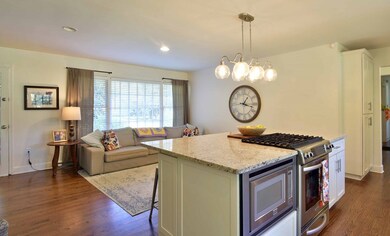 1903 E Lakeridge Dr, Albany, GA 31707 - photo 5