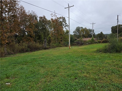 “Spacious Mobile Home Pads in Rogers, AR – Minutes from Beaver Lake, Downtown Rogers, and NWA Corridors! Affordable, utility-ready spaces in a safe, quiet community. Reserve yours today!”