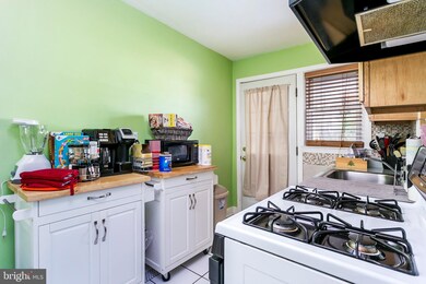 5502 Dolores Ave, Halethorpe, MD 21227 - photo 7