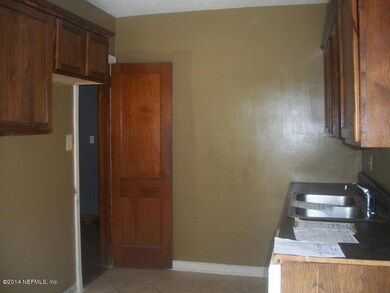 4816 Cardinal Blvd, Jacksonville, FL 32210 - photo 4