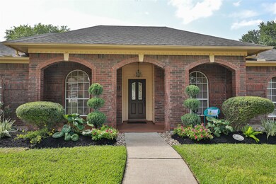 7823 Pine Falls Dr, Houston, TX 77095 - photo 3