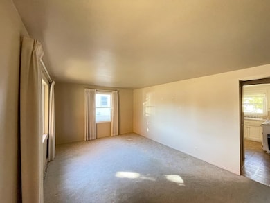 2252 Center St, Green Bay, WI 54304 - photo 5