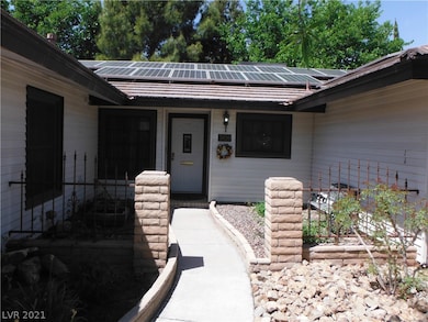 3820 Mayhill Ave, Las Vegas, NV 89121 - photo 4