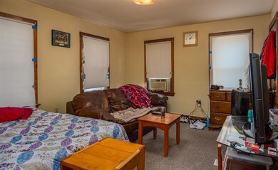 11 Maple St, Rochester, NH 03867 - photo 4