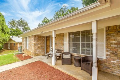 609 Cullum Ave, Hurst, TX 76053 - photo 5