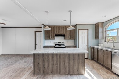 3037 Farm To Market Road 1333, Poteet, TX 78065 - photo 5