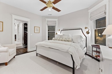 unlisted-address, Chicago, IL 60657 - photo 4