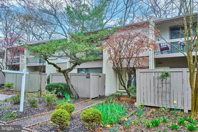 11706 Newbridge Ct, Reston, VA 20191 - photo 2