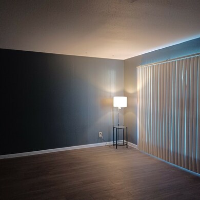 11540 Chimney Rock Rd unit 108, Houston, TX 77035 - photo 3