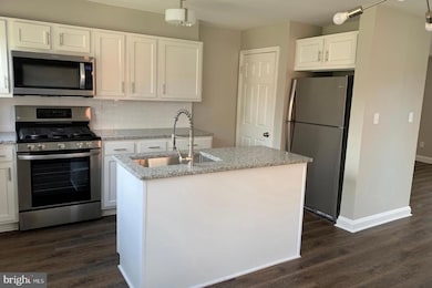 4738 Shamrock Ave, Baltimore, MD 21206 - photo 4