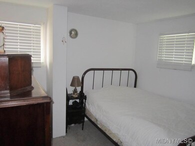 Studio bedroom