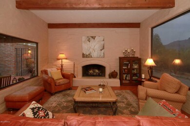 great room 8964
