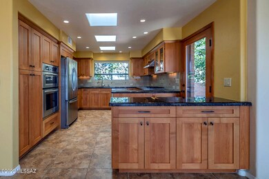 Kitchen w/Granite Counters