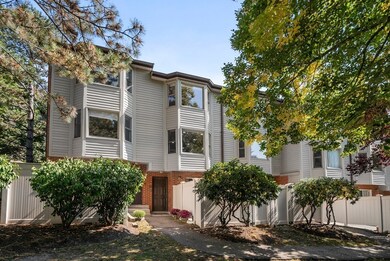 32 Regent Cir, Brookline, MA 02445 - photo 3