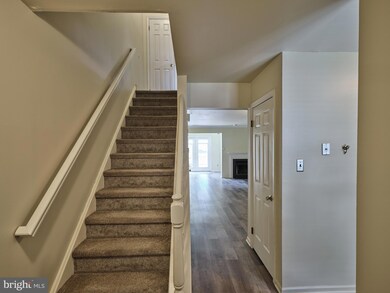 313 Leedom Way unit 63, Newtown, PA 18940 - photo 4