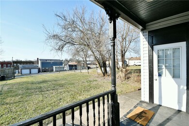 424 Wilson Ave, Clairton, PA 15025 - photo 2