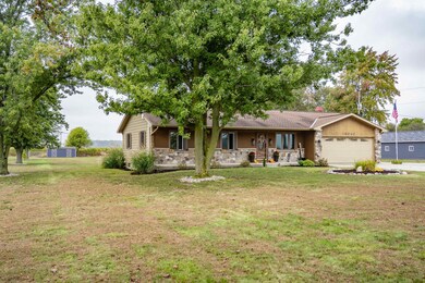 18040 Lincoln Hwy E, Monroeville, IN 46773 - photo 2