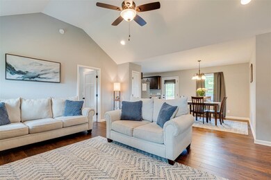 914 Horse Mountain Rd, Shelbyville, TN 37160 - photo 6