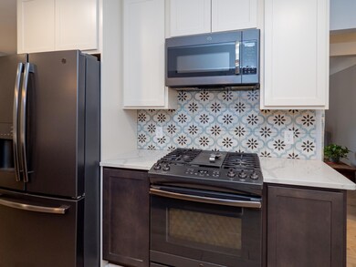 10648 Oakland Dr, Portage, MI 49024 - photo 5