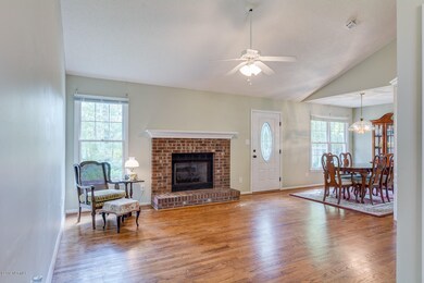 1603 W Hightree-009-SMALL