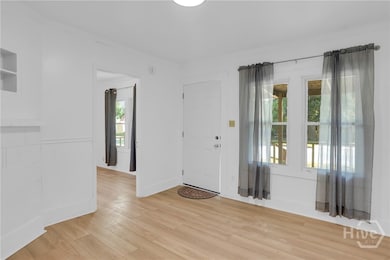 2024 E 51st St, Savannah, GA 31404 - photo 4