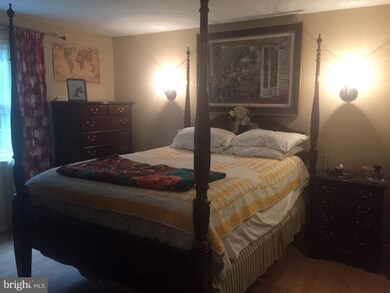 2613 Armada St, Herndon, VA 20171 - photo 4