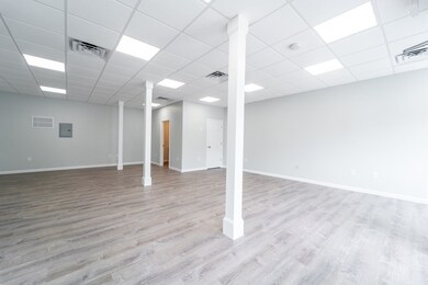 341 Hamilton St unit B, Worcester, MA 01604 - photo 4