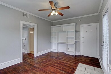 2323 Park St unit 2, Houston, TX 77019 - photo 3