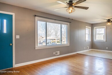 10116-Mary-Dell-Ln_004