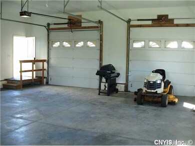 Parking Lot/Garage