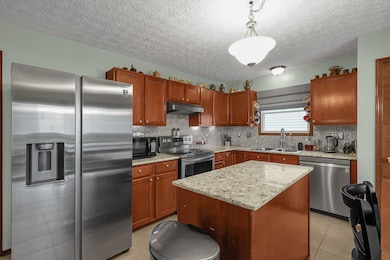 9-web-or-mls-2099-juneau-way