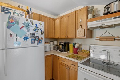 43 Vine St, Northfield, NH 03276 - photo 3