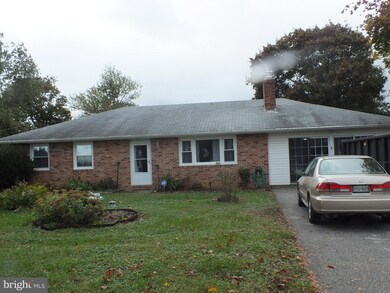 5116 Bushey Rd, Sykesville, MD 21784 - photo 4