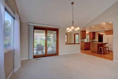 1780 Evans Cir, Medford, OR 97504 - photo 7